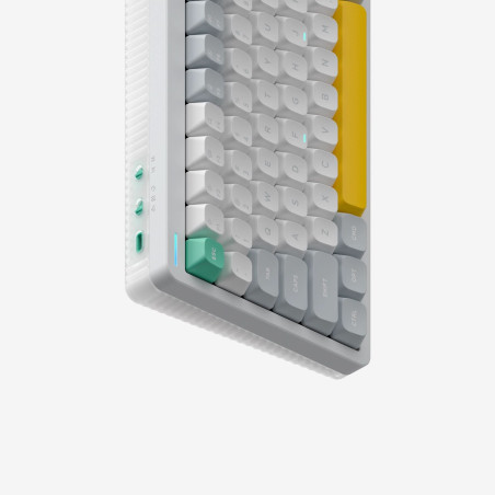 831079